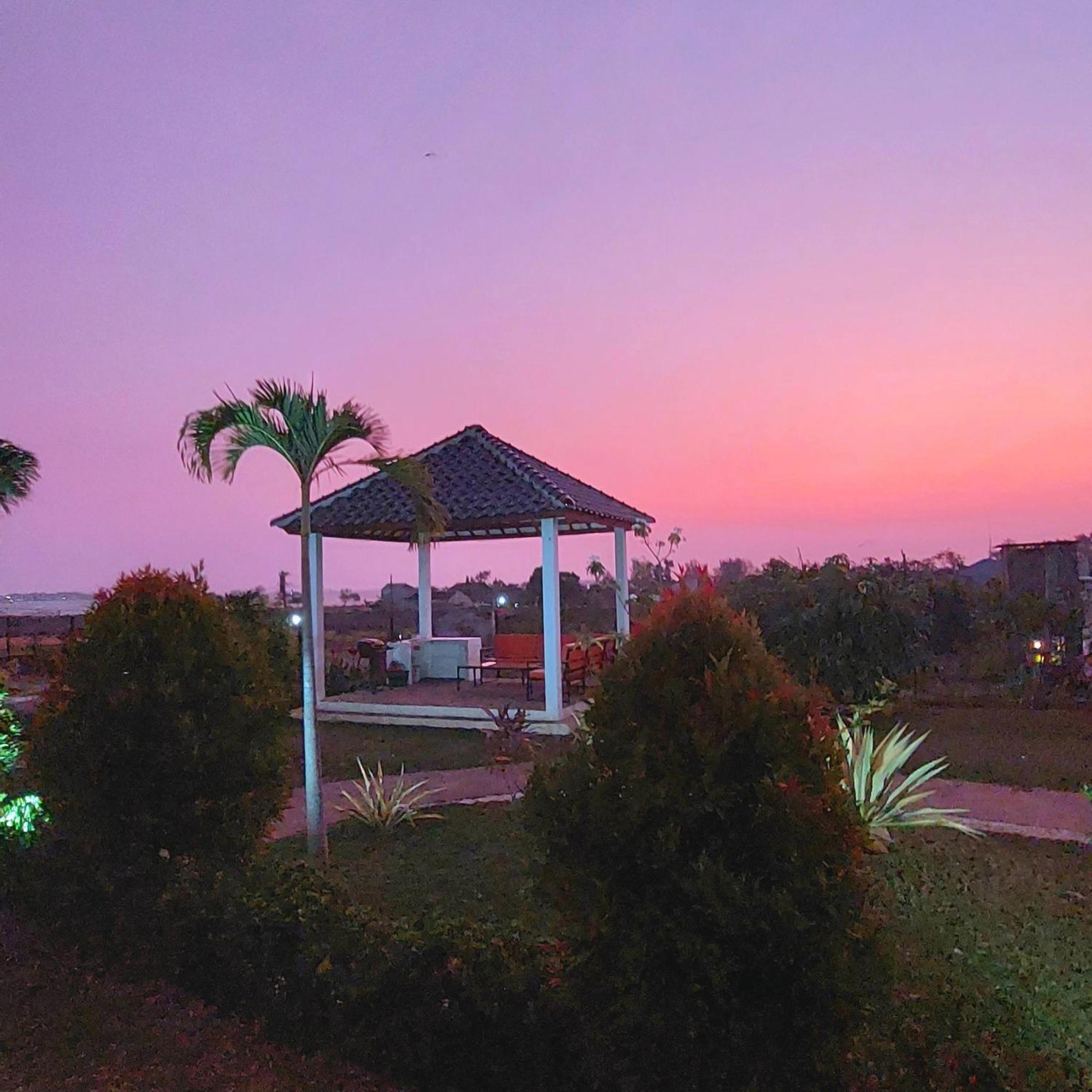 Garden House Jepara Esterno foto